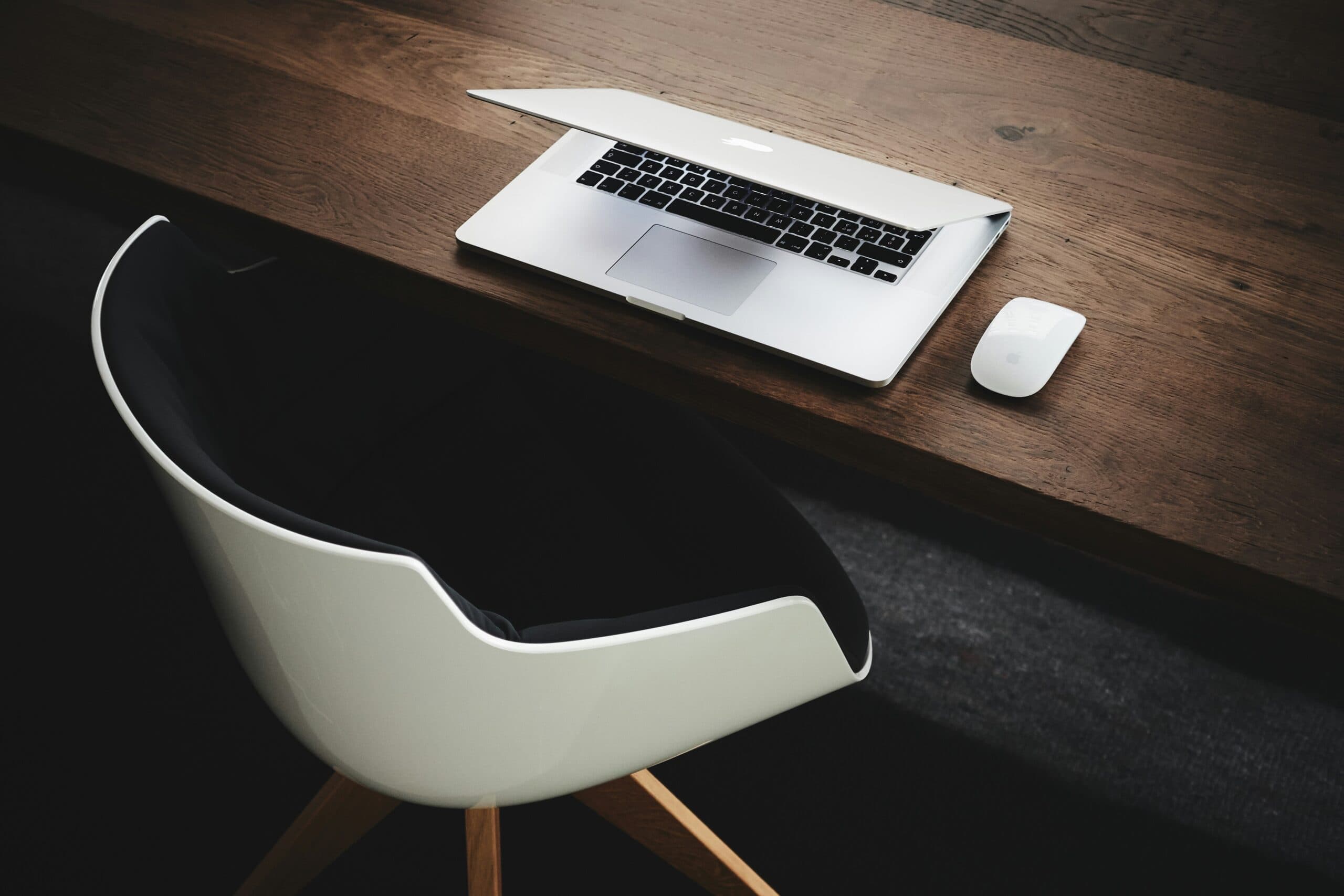 https://blogs.stringssg.com/wp-content/uploads/2024/07/luca-bravo-9l_326FISzk-unsplash-scaled.jpg